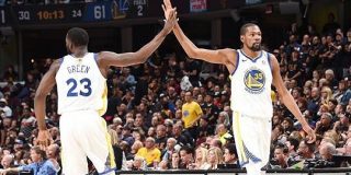 ウォリアーズが3連勝で2連覇に王手、ケビン・デュラントはプレイオフ自己最多43得点 | NBA Japan