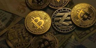 アップル、アイフォーンでの仮想通貨の「採掘」を禁止 - SankeiBiz