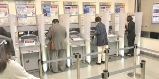 システム移行中のみずほ、一部ATMでトラブル発生するもリスク分散で回避か : 市況かぶ全力２階建