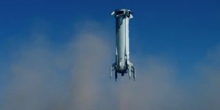 ジェフ・ベゾスのBlue Originの打ち上げテスト成功－カプセル、ブースターとも予定どおり無事回収 | TechCrunch
