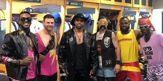 【画像】イチローの衝撃的なコスプレ姿を同僚が公開：キニ速