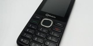 スマホに疲れた人が増加、イギリスではフィーチャーフォンの販売成長率がスマホを上回る : IT速報