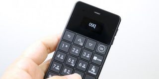 テザリングもできる超小型携帯「NichePhone S 4G」がガラケー回帰のトレンドを生む!?｜@DIME