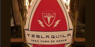 イーロン・マスク：テスラブランドのテキーラTeslaquilla「間もなく」 | TechCrunch