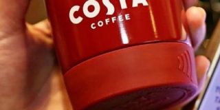 英コーヒーチェーンのCosta、決済機能付きカップを発売－カード会社と連携 - CNET