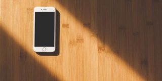 米メディア「iPhoneが低迷した理由はiPhone SEを売るの止めたから」 : IT速報