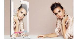 メイクアップに特化したスマートミラー「actiMirror」、テック・パワーが国内展開 - CNET