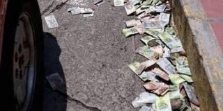 ハイパーインフレ169万％という数字を叩き出したベネズエラでは、紙幣の扱いがこんなことになっているらしい - Togetter