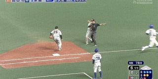 吉川尚輝、審判に逆水平チョップを食らう : なんJ（まとめては）いかんのか？