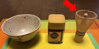 インスタントコーヒーを茶道の茶せんで混ぜて飲む : デイリーポータルZ