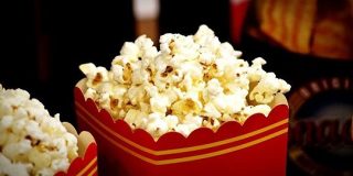 米国の映画レビューサイトがレビュー時にチケット購入を確認するシステムを開始 | TechCrunch