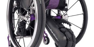 ペルモビール、スマートウォッチ対応の最新鋭車椅子「SmartDrive PushTracker E2」 - CNET