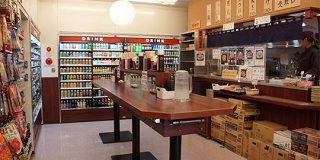 酒屋で立ち食いそば屋で立ち飲み屋な次世代コンビニ : デイリーポータルZ