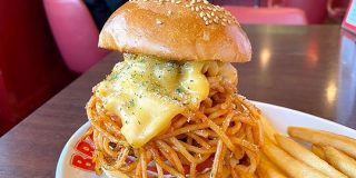 【糖質バイオレンス】BROZERS’の「トマトスパゲティーバーガー」が激ウマデンジャー | ロケットニュース24
