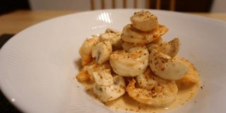【レシピ】マヨネーズで焼き絡める！「えびとマッシュルームの旨焼き」 | nomooo