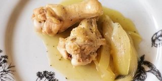 【簡単レシピ】鶏肉のビール煮込み 飲みながら本格イタリア料理が完成 | 簡単なのに味は抜群！｜CREA