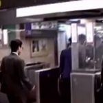 1990年の新宿駅のSuicaどころか自動改札機ですらない改札を撮影した動画に「懐かしくて涙が出る」とノスタルジー集まる – Togetter