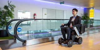 WHILLが羽田空港で電動車椅子を使った搭乗口までの自動運転システムを導入｜Techcrunch