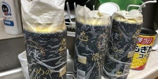 濡らしたキッチンペーパーで缶ビールを包んで冷蔵庫へ入れると短時間でキンキンに→電車に乗った際に身をもって体験し、より深く納得することに - Togetter