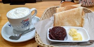 コメダ珈琲店公式裏技！小倉トーストにウインナーコーヒーの生クリームをのせる「小倉ホイップサンド」が激しく美味い！ | ロケットニュース24