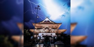 『お前よくぞそんなもん撮ってたな選手権』タグにある写真が幻想的絶景からクスリと笑えるネタまで揃う。動物ネタも可愛面白い - Togetter