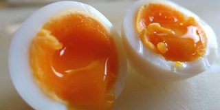 1冊まるごと煮たまごだけの本を書いた著者に教わって「いろんな味の煮たまご」をつくってみた - メシ通
