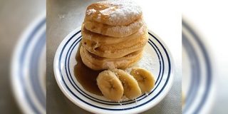 森永の『ふわふわパンケーキミックス』が素晴らしいと話題に「3枚でこの厚み」「食べた感じはスフレだ」｜Togetter