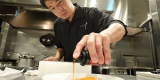 「甜醤油（テンジャンユ）」を自作すると「よだれ鶏」から「雲白肉」まで料理できて楽しいのだ【四川料理のスゴイ人】 - メシ通
