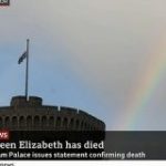 英国のエリザベス女王が崩御、バッキンガム宮殿とウインザー城には美しい虹が出現 : 市況かぶ全力２階建