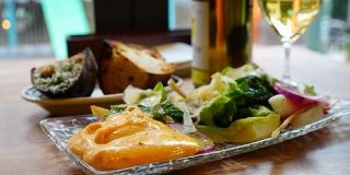野菜が止まらなくなる南フランス発祥の万能ソース「アイオリソース」の作り方をビストロ居酒屋のシェフに聞いてみた - メシ通