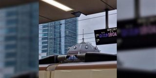 東京駅のこれを産まれて初めて見た娘が「あそこにバイキンマンが住んでる」と言ってて思わず吹いた→「確かに似てる」 - Togetter