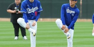 【朗報】ドジャースのロバーツ監督「開幕投手は山本。2戦目は佐々木朗希」 : 日刊やきう速報