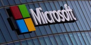 Microsoft、営業部門などで数千人を追加削減へ　米報道 - 日本経済新聞