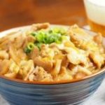 じつはルーローハンしてる「豚バラの他人丼」簡単レシピ。そもそも他人丼って？【筋肉料理人】 – メシ通